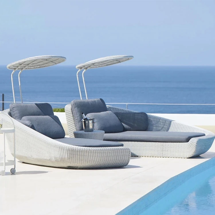 Outdoor Poolside Rattan Daybed